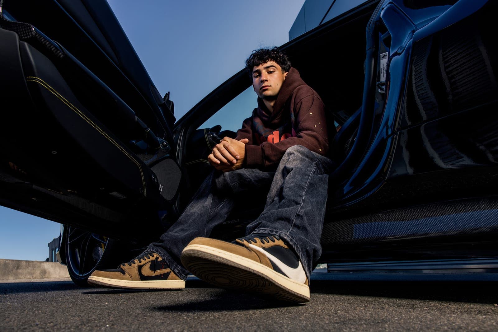 High school senior portrait photographed outdoors by Amy Marlan Photography on the Central Coast